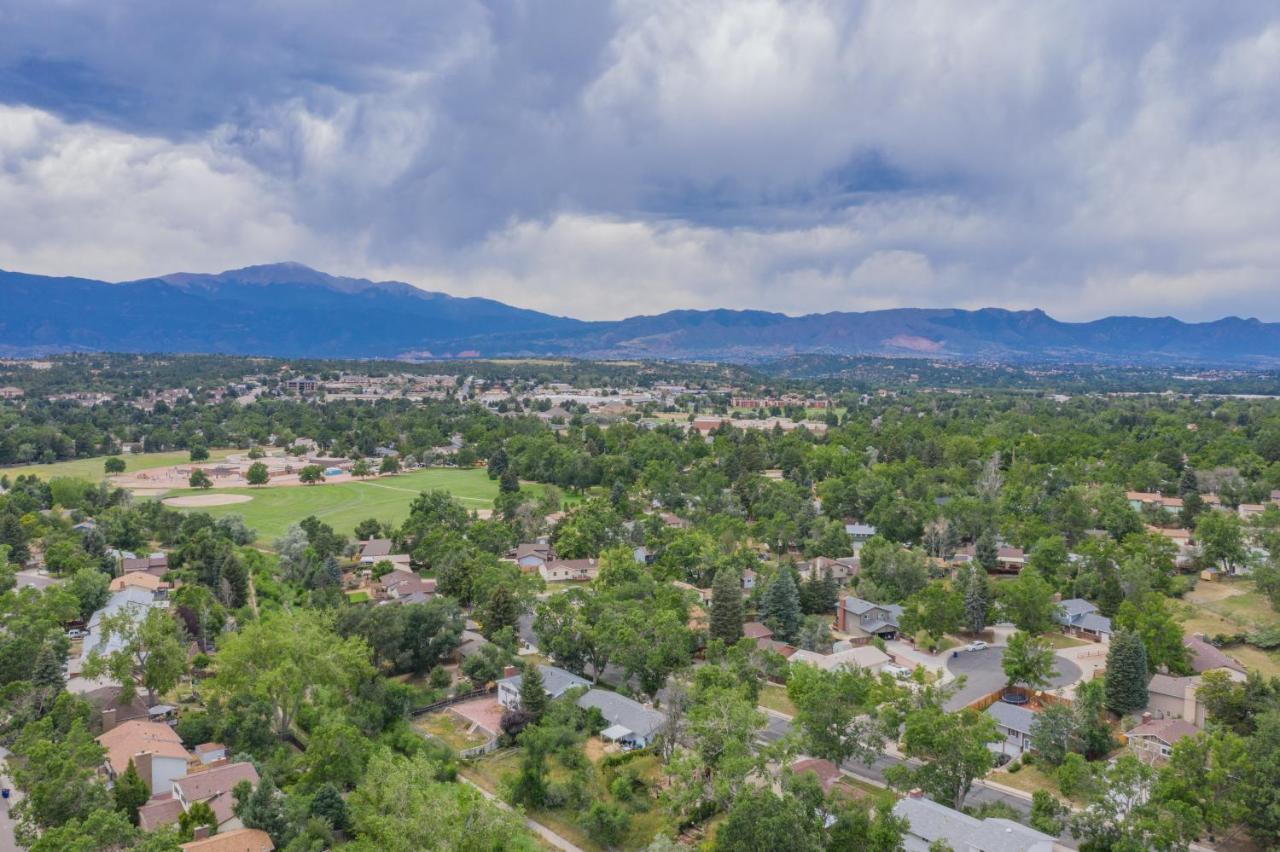 Wonderful Spacious 5Br Colorado Springs Houseヴィラ エクステリア 写真